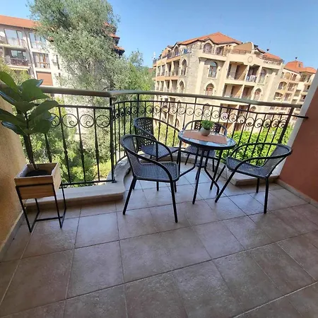 Harmoni Suits 2-409 Apartament *